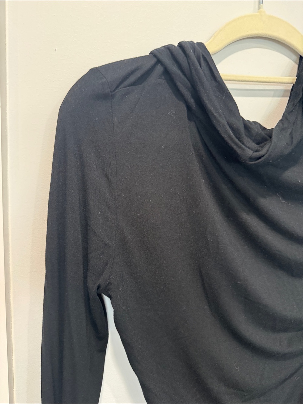 Elie Tahari Black Draped Cowl Long-Sleeve Top - Picture 4 of 5